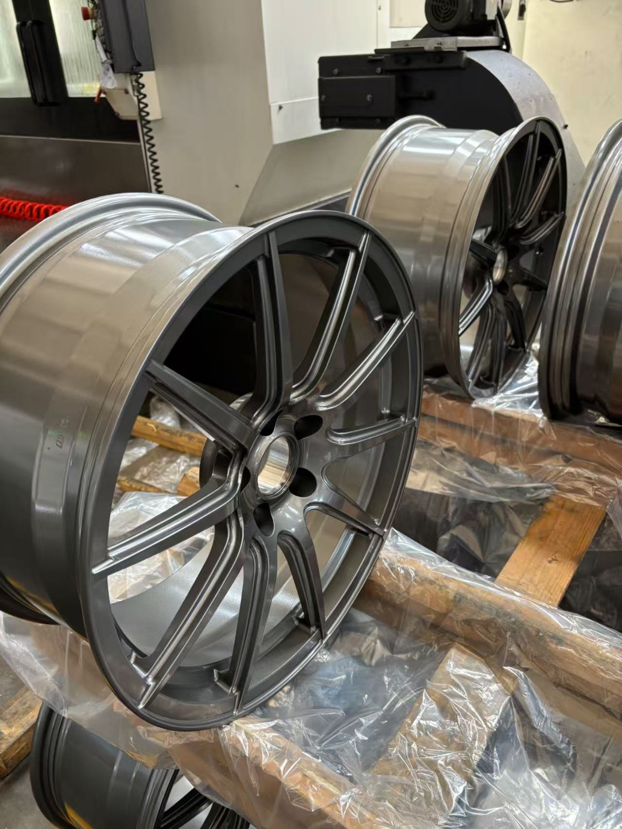 Gunmetal split five-spoke wheel